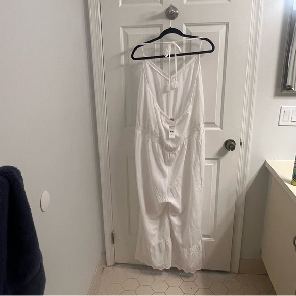 New! White Embroidered Halter Jumpsuit - Picture 2 of 6